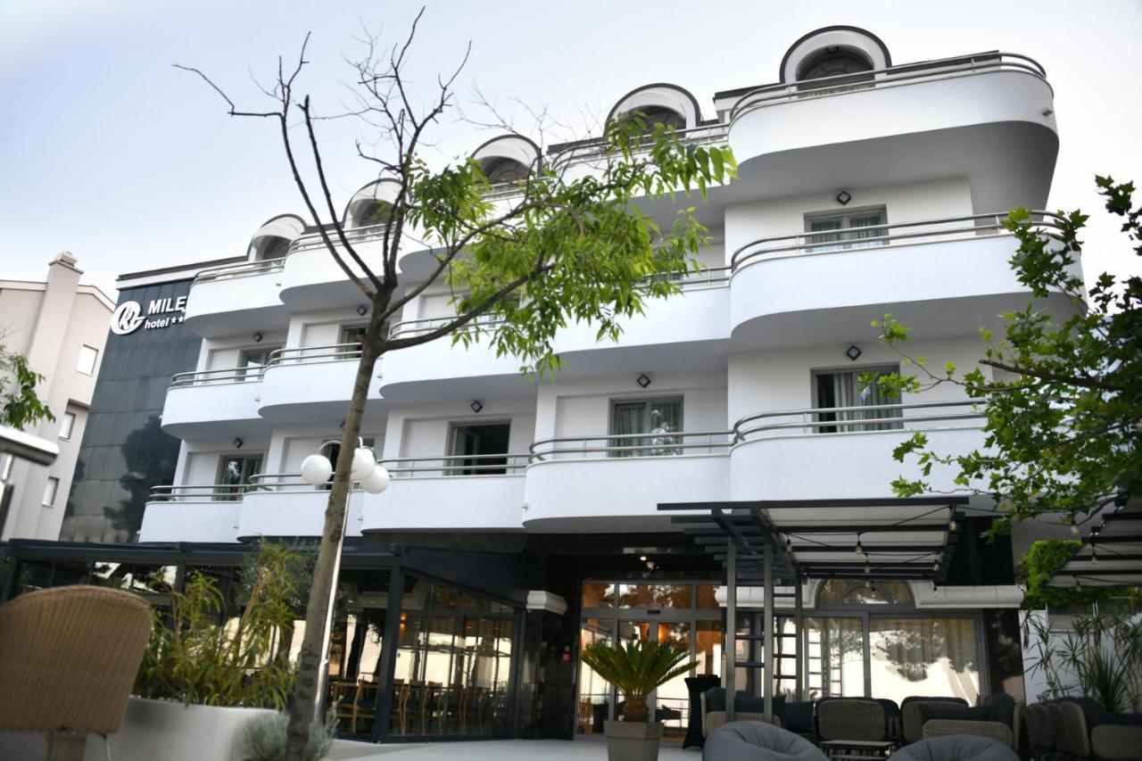 Hotel Milenij Makarska Exterior foto