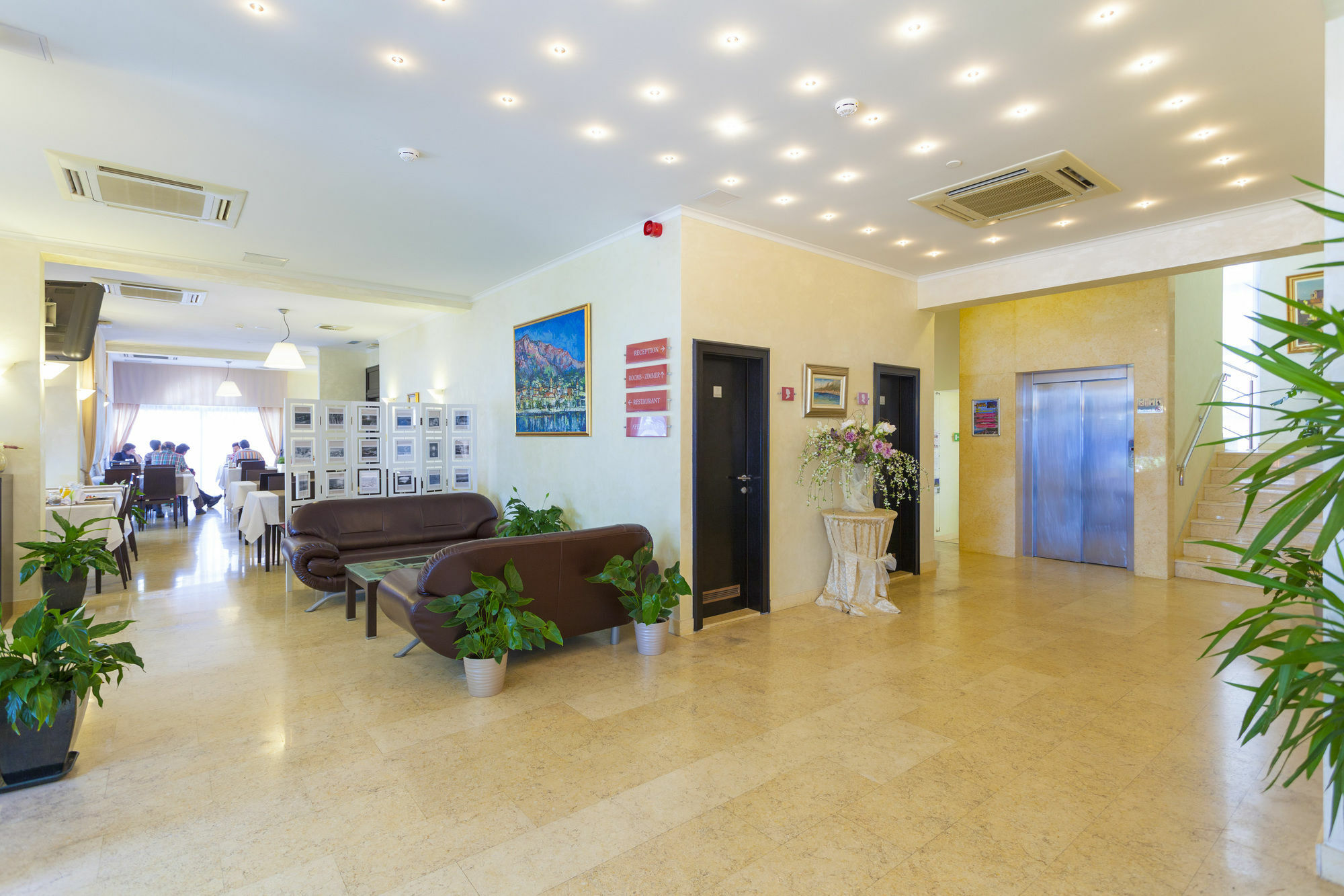 Hotel Milenij Makarska Exterior foto